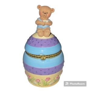 - Hallmark Gourmet Gifts Bear On Egg Trinket Box